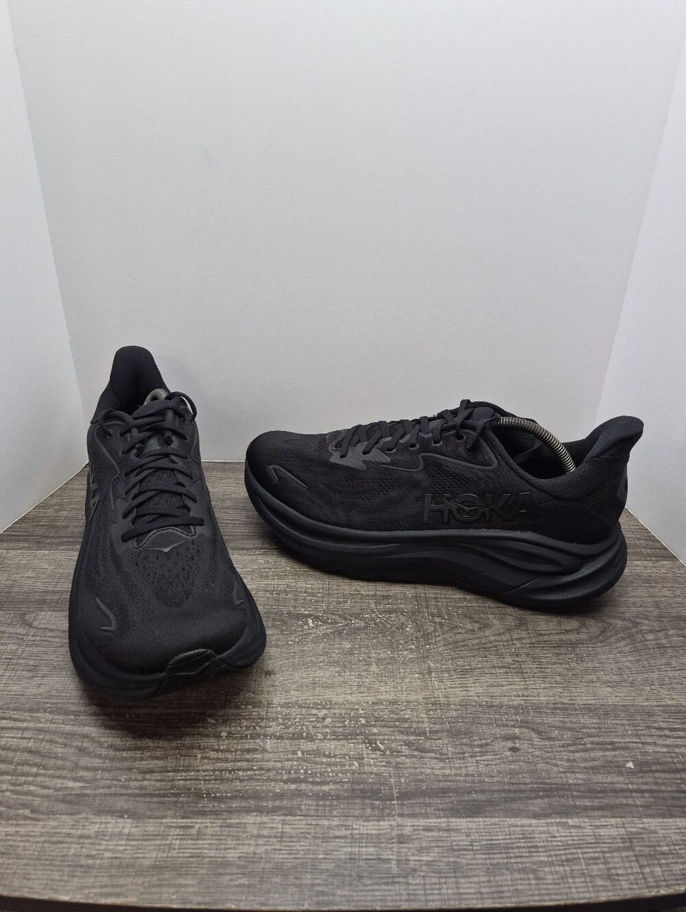 Hoka One One Men Clifton 10 Black Running Sneakers Shoes Mens Size 11.5 D